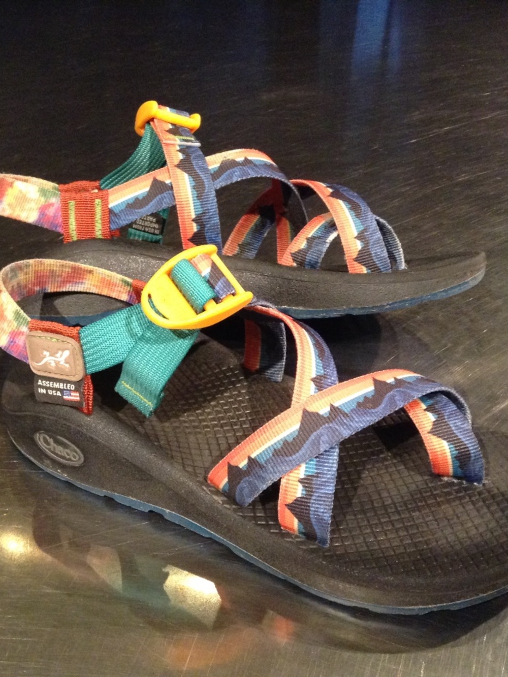 RARE Chaco Limited Edition Women's Size 7 Z2 Sandal Multicolor Mountains Sunset